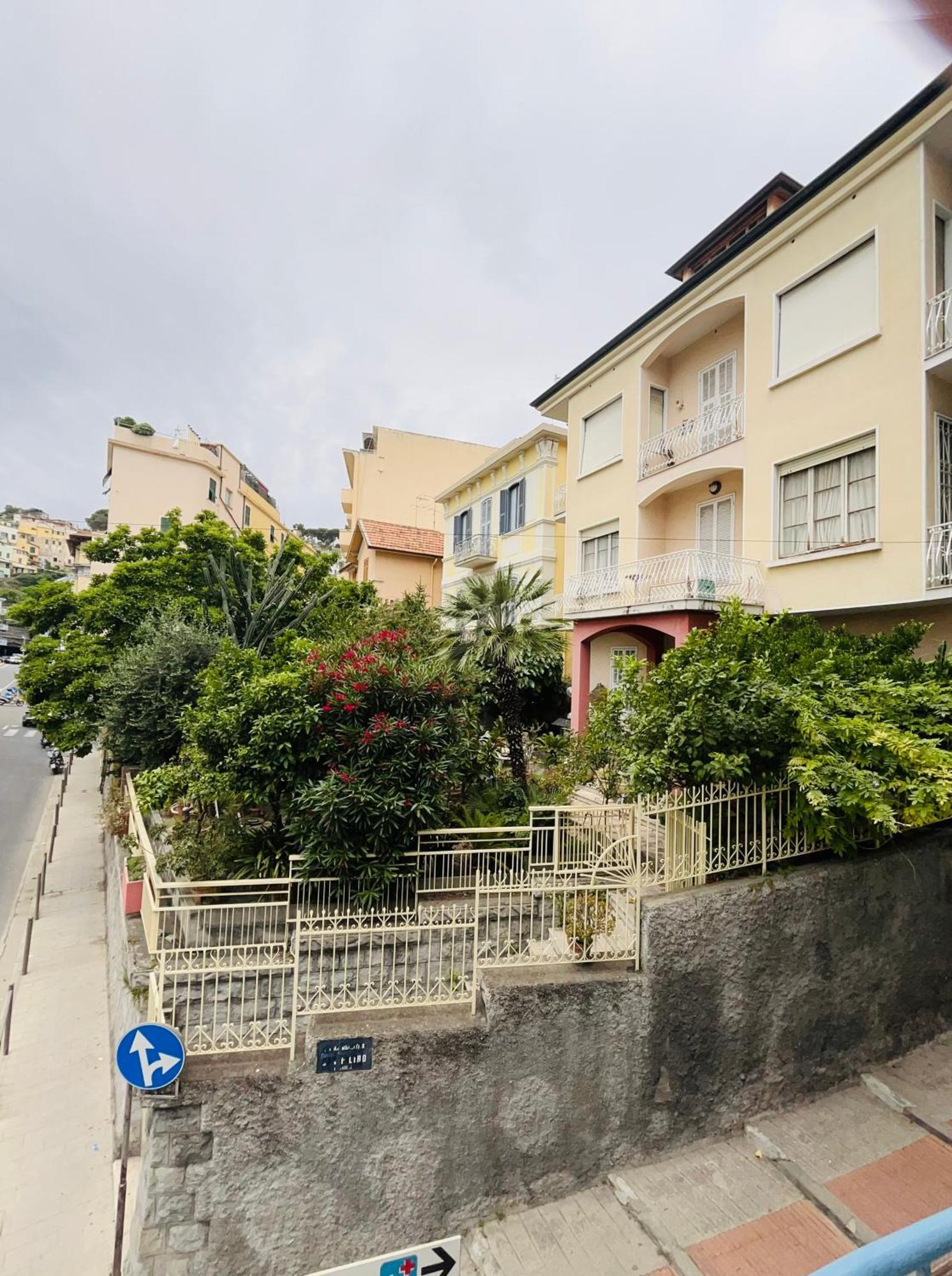 Ampio Appartamento Centrale San Remo Exterior foto